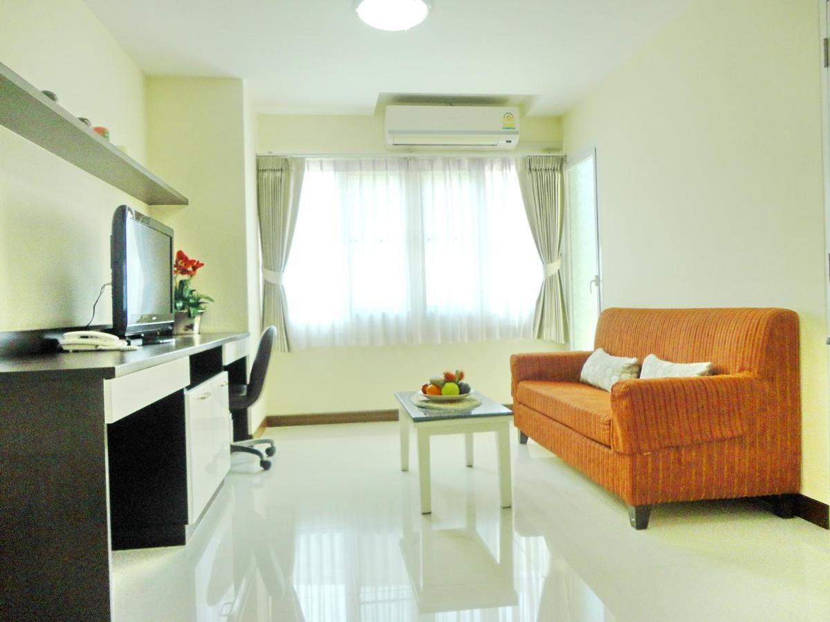 בנגקוק Charming Resident At Ekkamai From Studio Unit Up To 2 Bedroom Apartment מראה חיצוני תמונה