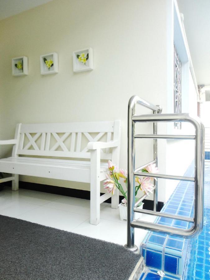 בנגקוק Charming Resident At Ekkamai From Studio Unit Up To 2 Bedroom Apartment מראה חיצוני תמונה