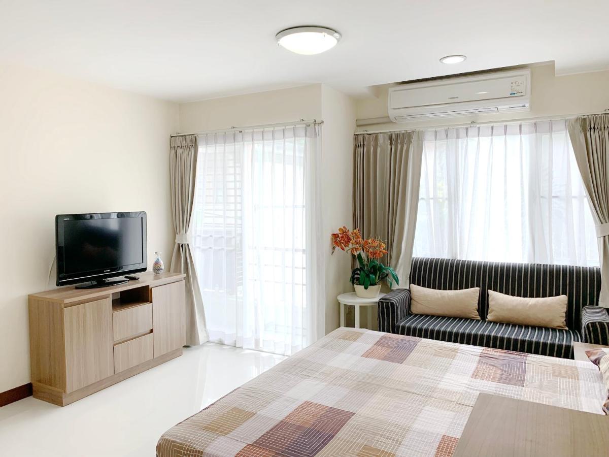 בנגקוק Charming Resident At Ekkamai From Studio Unit Up To 2 Bedroom Apartment מראה חיצוני תמונה