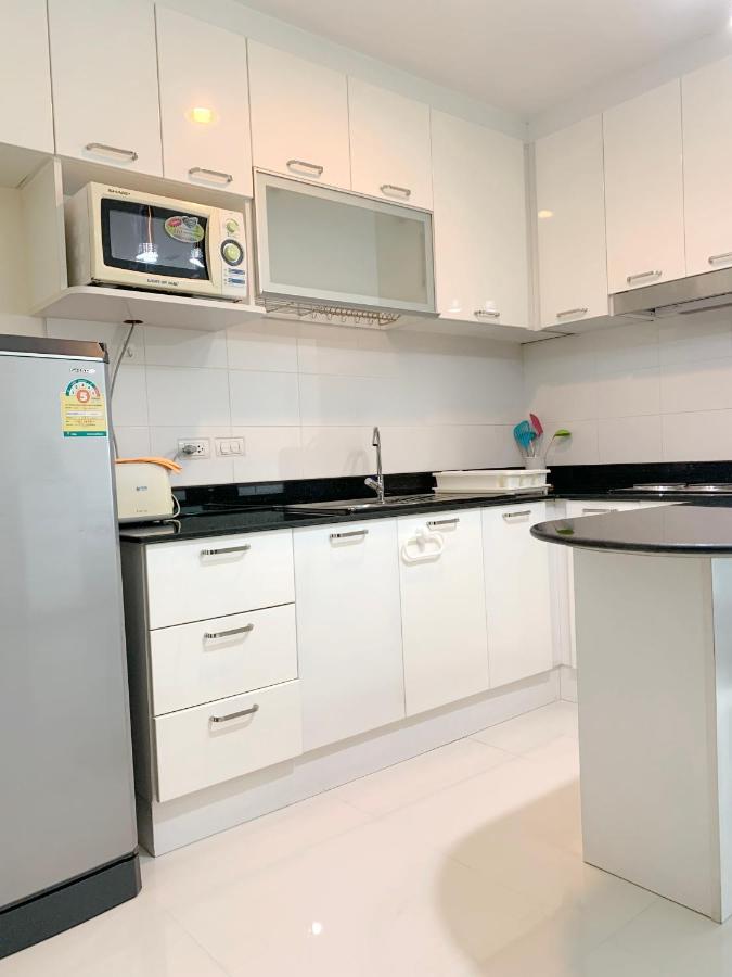 בנגקוק Charming Resident At Ekkamai From Studio Unit Up To 2 Bedroom Apartment מראה חיצוני תמונה