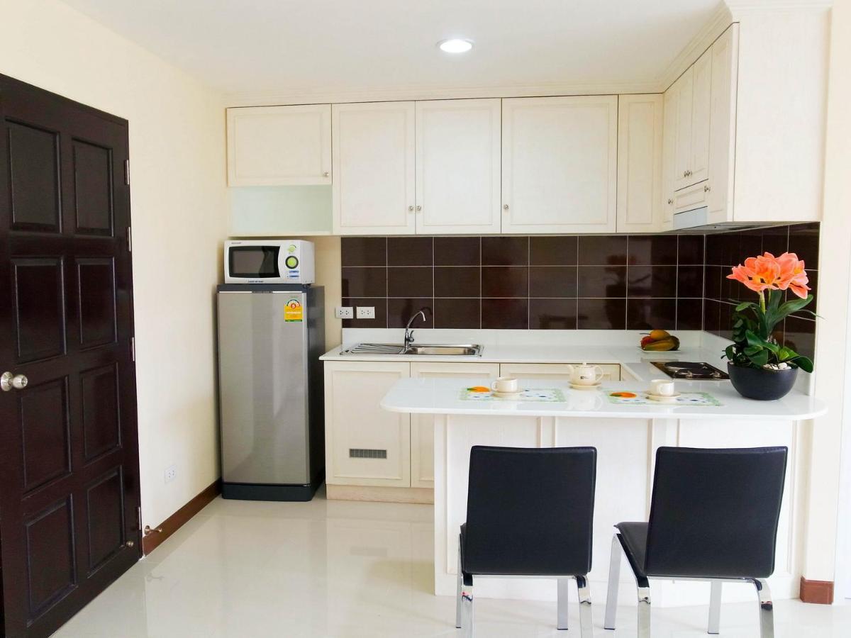 בנגקוק Charming Resident At Ekkamai From Studio Unit Up To 2 Bedroom Apartment מראה חיצוני תמונה